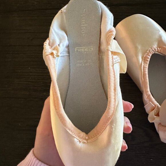 Freed Of London Studio Pointe Shoes - Picture 3 of 4
